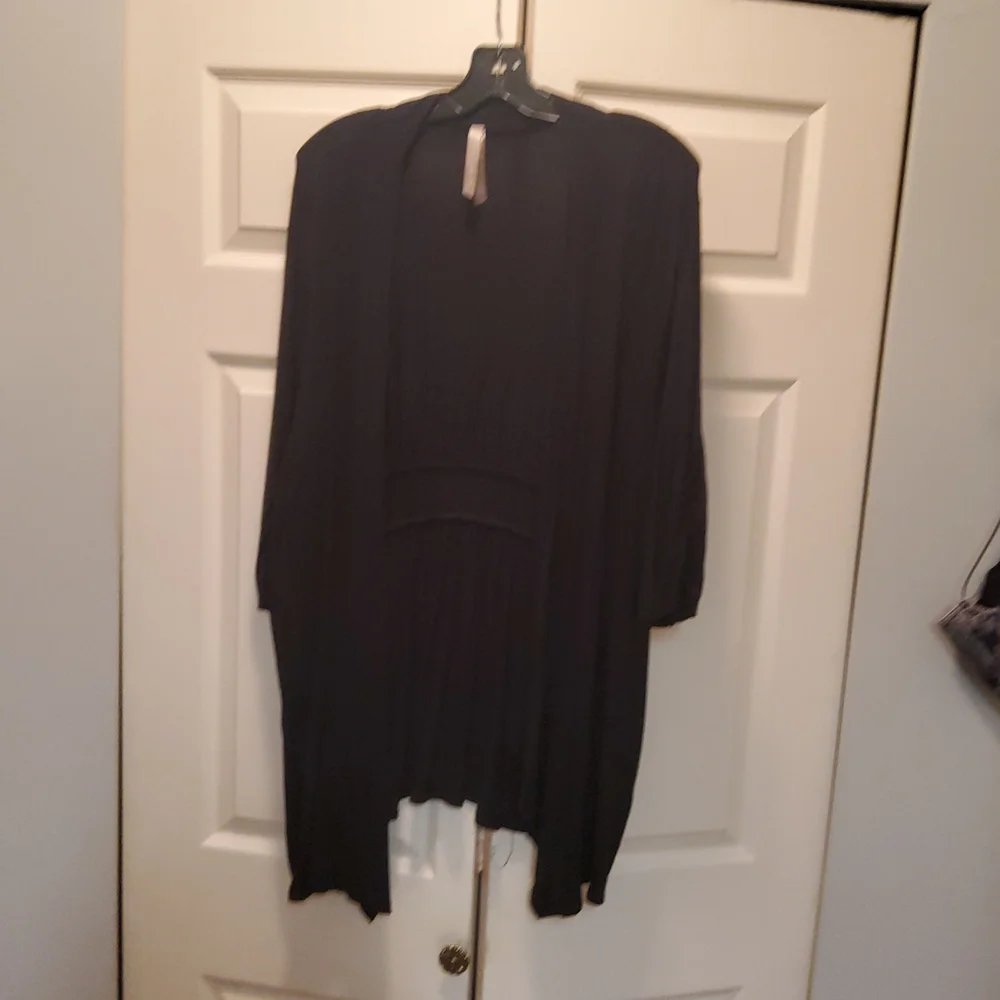 Cardigan - Picture 1 of 1